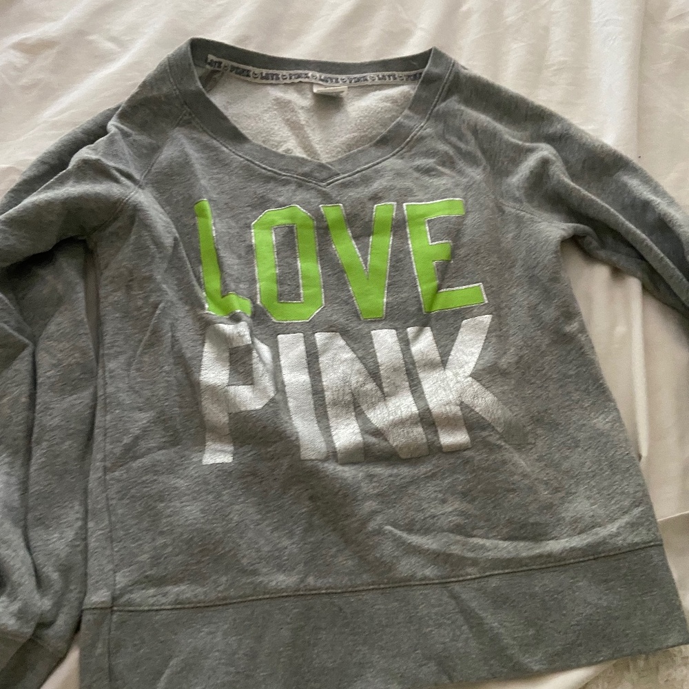 Love Pink sweatshirt
